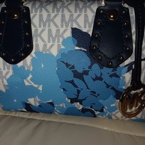Michael Kors handbag 👜
